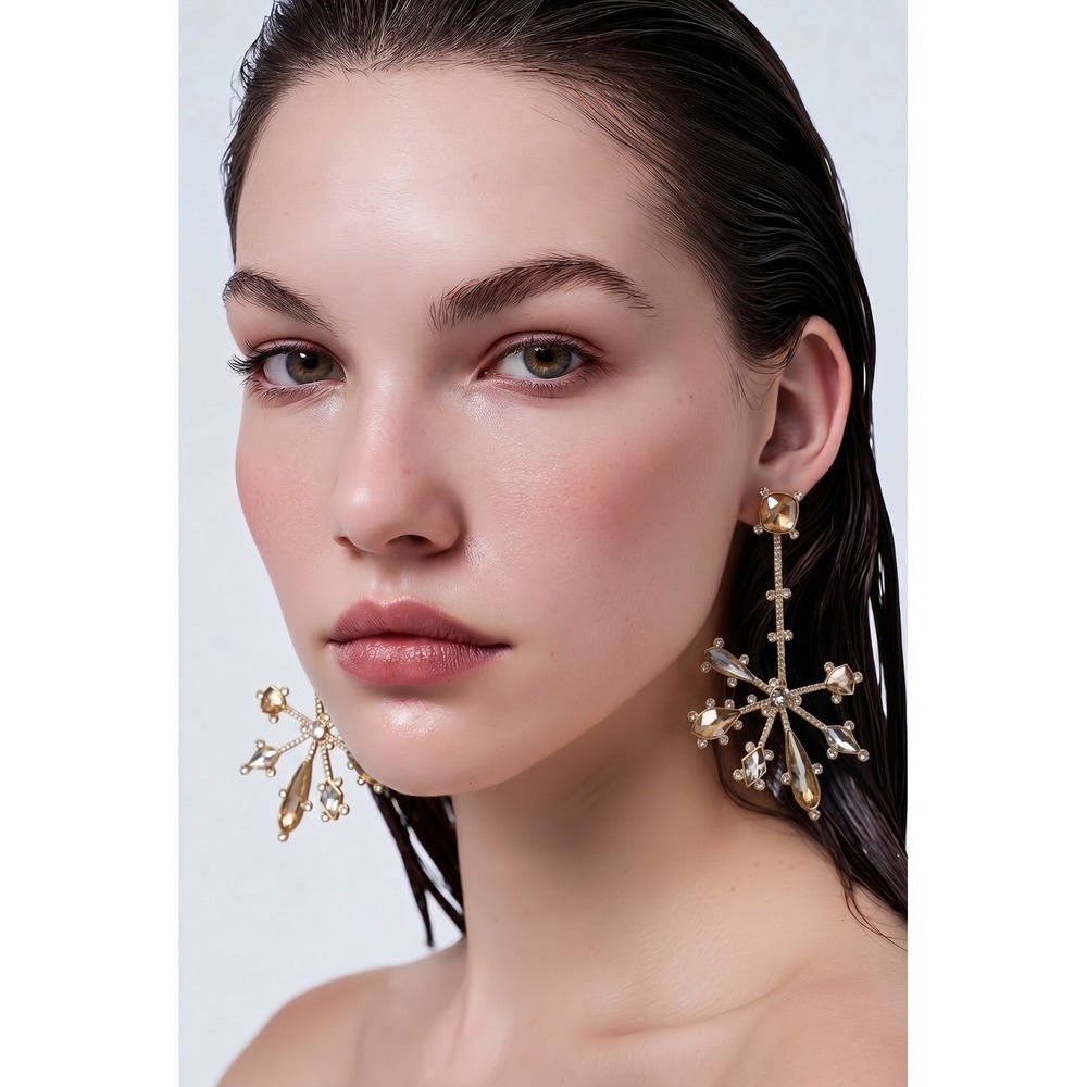 Swarovski Bar LMUL/PGO Dazzling Snowflakeâ Drop Earrings Gold Tone Crystal